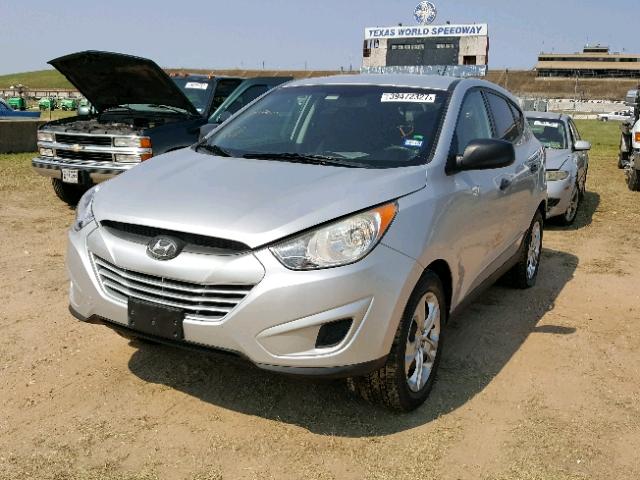 KM8JT3AB1CU521766 - 2012 HYUNDAI TUCSON GL SILVER photo 2