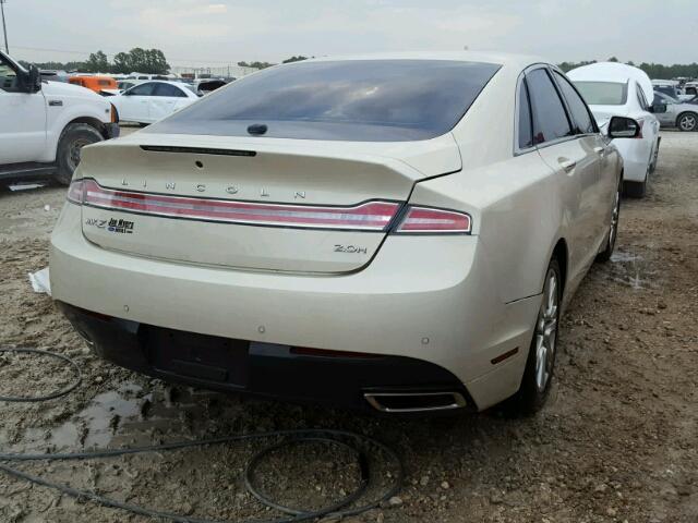 3LN6L2LUXGR627936 - 2016 LINCOLN MKZ HYBRID WHITE photo 4