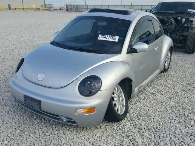 3VWCR31C24M423398 - 2004 VOLKSWAGEN NEW BEETLE 青绿色 照片 2