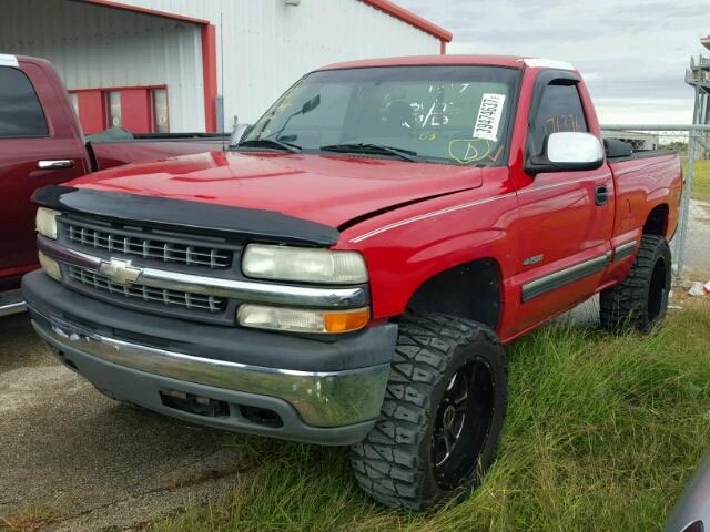 1GCEK14T62Z295579 - 2002 CHEVROLET SILVERADO RED photo 2