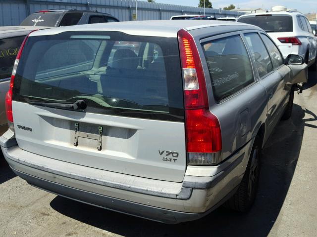 YV1SW58D322232928 - 2002 VOLVO V70 2.4T GOLD photo 4