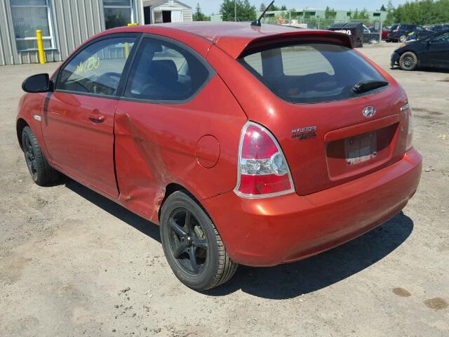 KMHCN35C88U096012 - 2008 HYUNDAI ACCENT BAS ORANGE photo 3