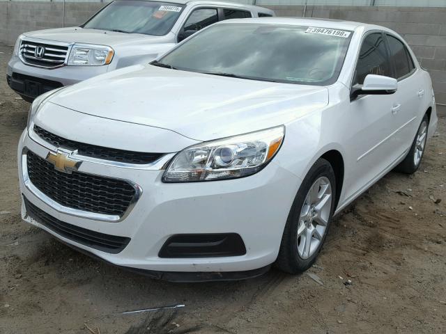 1G11C5SL7FF301055 - 2015 CHEVROLET MALIBU 1LT თეთრი ფოტო 2