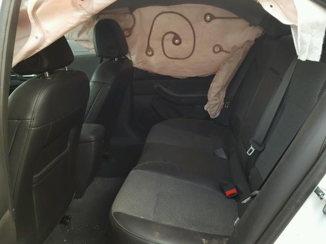 1G11C5SL7FF301055 - 2015 CHEVROLET MALIBU 1LT თეთრი ფოტო 6