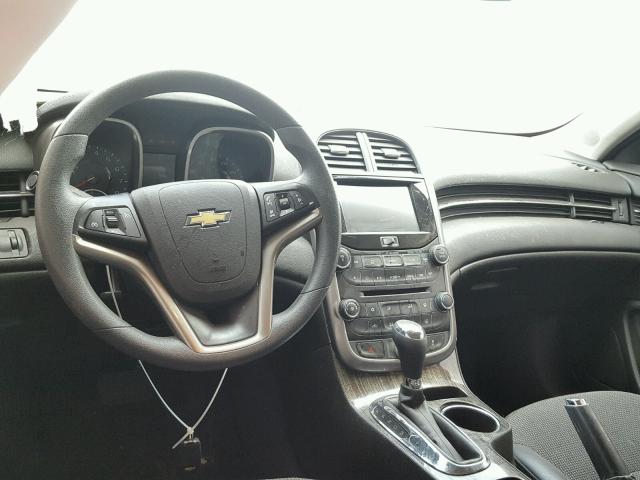 1G11C5SL7FF301055 - 2015 CHEVROLET MALIBU 1LT თეთრი ფოტო 9