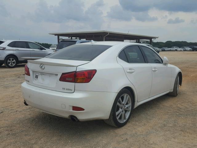 JTHBK262775045536 - 2007 LEXUS IS250 WHITE photo 4