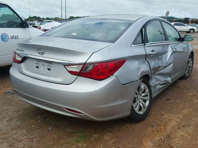 5NPEB4AC9BH275114 - 2011 HYUNDAI SONATA GLS SILVER photo 4