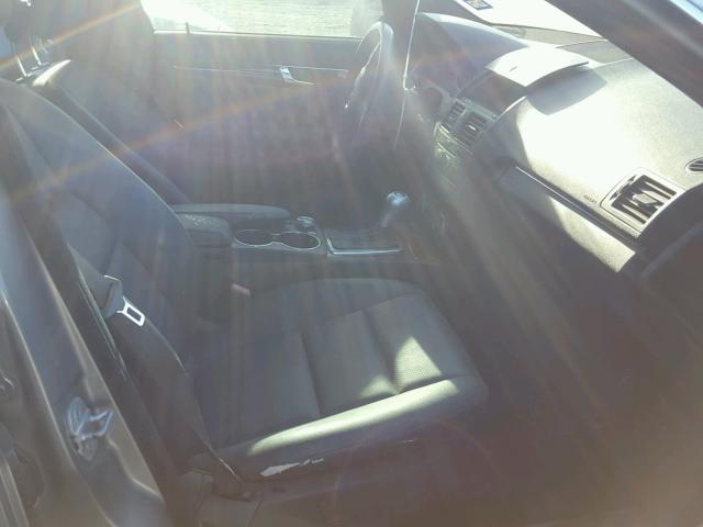 WDDGF5EBXBA508869 - 2011 MERCEDES-BENZ C 300 银色 照片 5