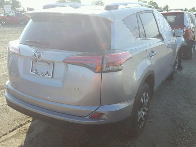 2T3ZFREV7GW244037 - 2016 TOYOTA RAV4 LE Gümüş foto 4