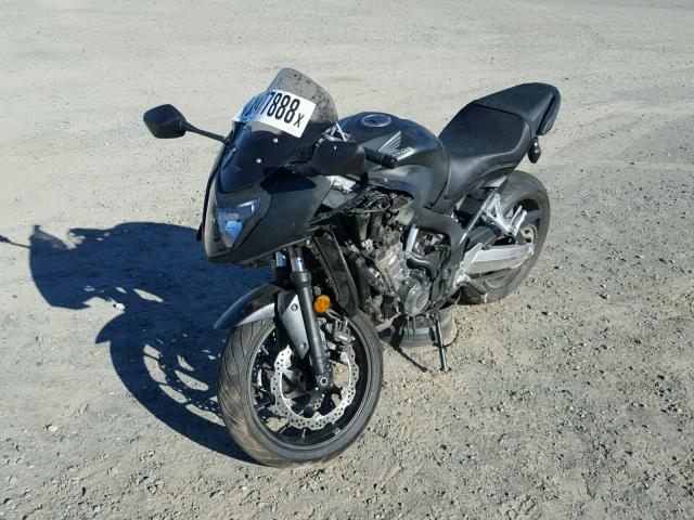 MLHRC7400E5000850 - 2014 HONDA CBR650 F BLACK photo 2