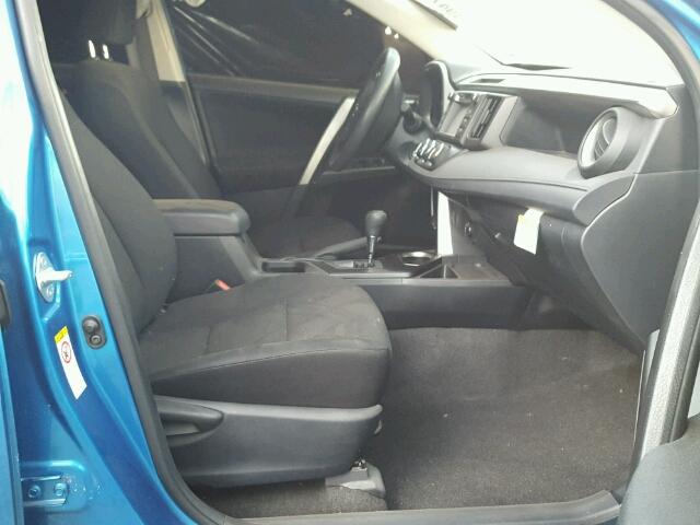 JTMZFREV5GJ091463 - 2016 TOYOTA RAV4 LE Mavi foto 5
