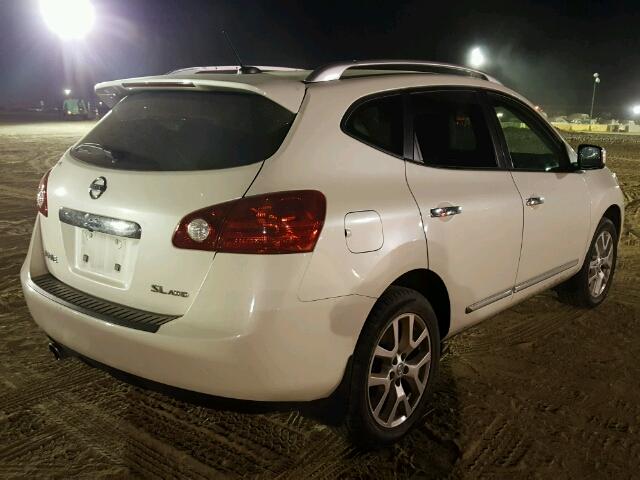 JN8AS5MV0BW301311 - 2011 NISSAN ROGUE S WHITE photo 4