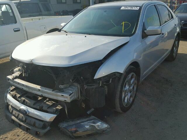 3FAHP0HA6AR280672 - 2010 FORD FUSION SE SILVER photo 2