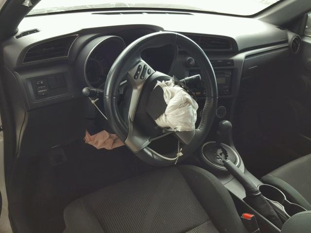 JTKJF5C71C3023162 - 2012 TOYOTA SCION TC 白色 照片 9