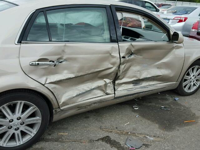 4T1BK36B68U297613 - 2008 TOYOTA AVALON TAN photo 9