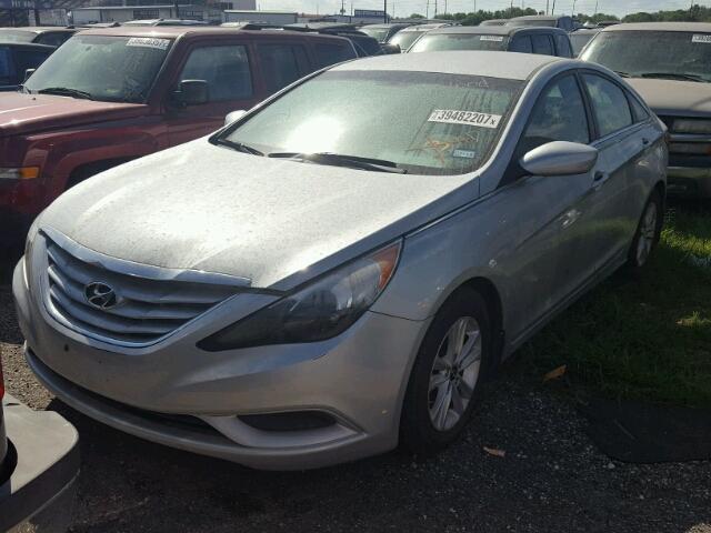 5NPEB4AC2BH116175 - 2011 HYUNDAI SONATA GLS SILVER photo 2