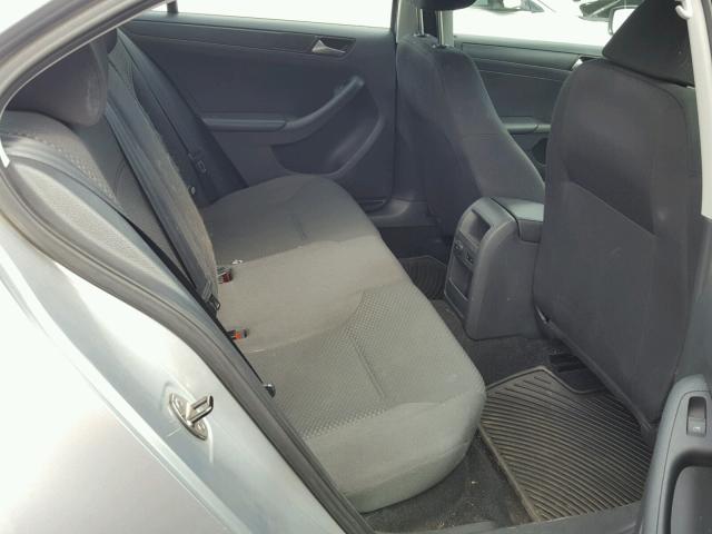 3VW2K7AJ0EM258121 - 2014 VOLKSWAGEN JETTA BASE 银色 照片 6