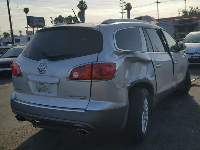 5GAKRBED8BJ242538 - 2011 BUICK ENCLAVE CX SILVER photo 4