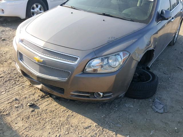 1G1ZE5E77BF174202 - 2011 CHEVROLET MALIBU LTZ 灰色 照片 9