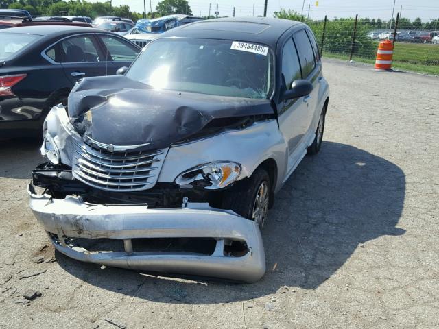 3A4GY5F94AT212120 - 2010 CHRYSLER PT CRUISER SILVER photo 2