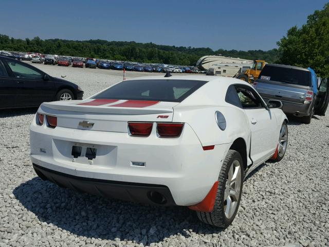 2G1FB1EV5A9228154 - 2010 CHEVROLET CAMARO LT WHITE photo 4