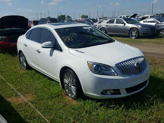 1G4PS5SK8E4186435 - 2014 BUICK VERANO SILVER photo 1