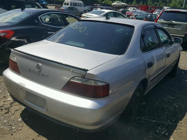 19UUA56622A011801 - 2002 ACURA 3.2TL SILVER photo 4