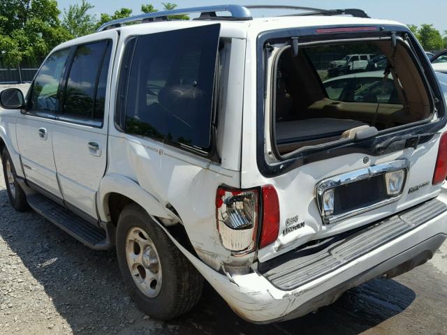5LMFU28R62LJ12518 - 2002 LINCOLN NAVIGATOR WHITE photo 9