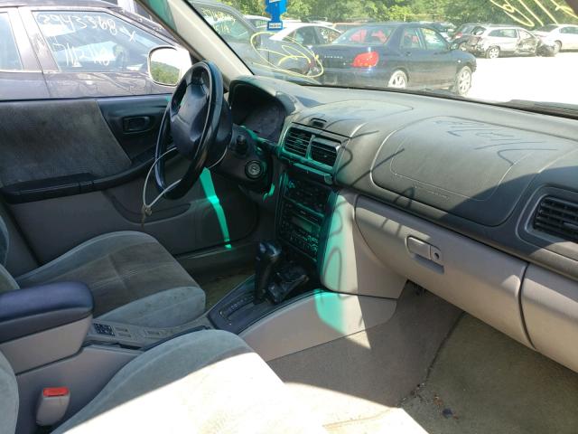 JF1SF656X1H716369 - 2001 SUBARU FORESTER S 银色 照片 5