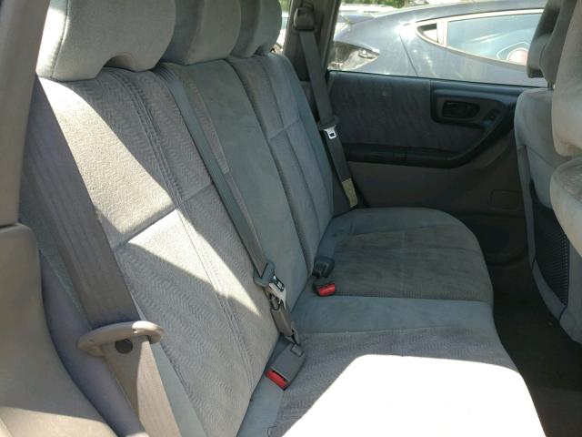 JF1SF656X1H716369 - 2001 SUBARU FORESTER S 银色 照片 6