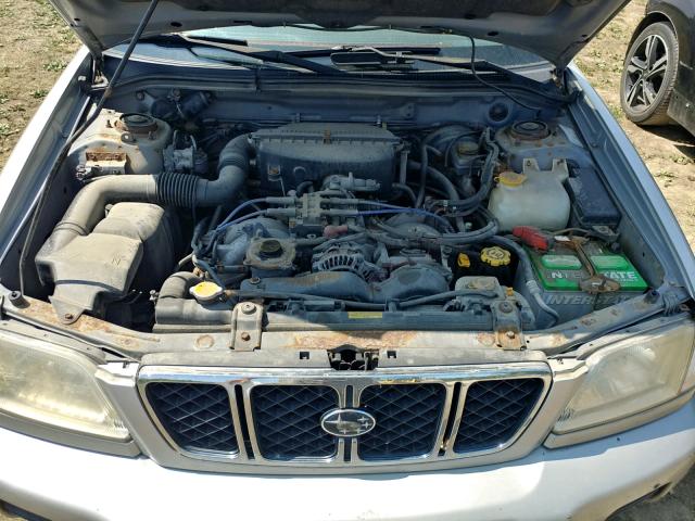 JF1SF656X1H716369 - 2001 SUBARU FORESTER S 银色 照片 7