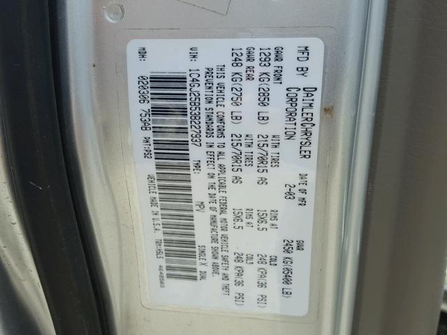 1C4GJ25B53B227937 - 2003 CHRYSLER VOYAGER SILVER photo 10