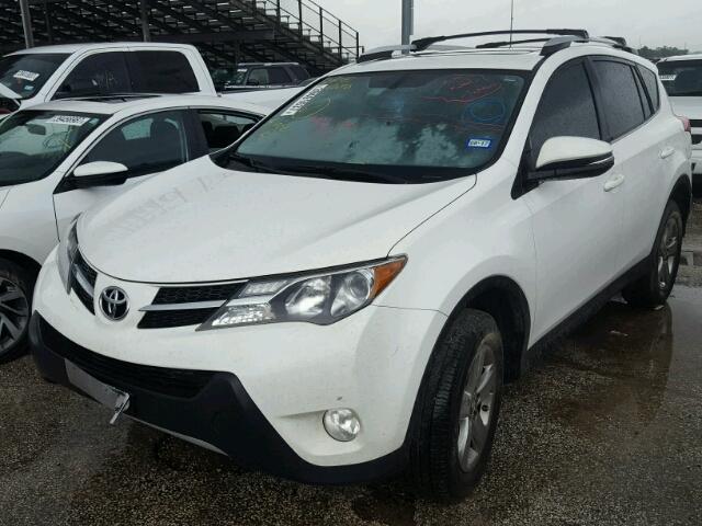 JTMWFREV5FD060617 - 2015 TOYOTA RAV4 XLE WHITE photo 2