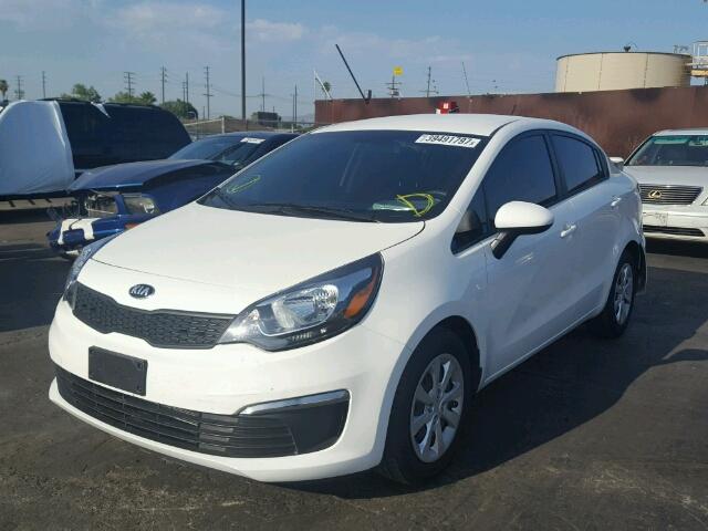 KNADM4A30G6680797 - 2016 KIA RIO LX WHITE photo 2