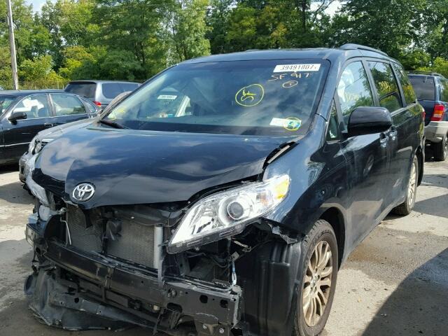 5TDYK3DC9FS649269 - 2015 TOYOTA SIENNA XLE BLACK photo 2