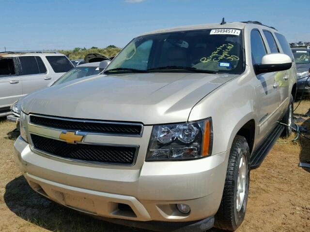 1GNSCJE07DR192086 - 2013 CHEVROLET SUBURBAN BEIGE photo 2