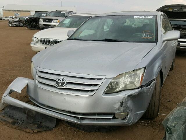 4T1BK36B75U027852 - 2005 TOYOTA AVALON SILVER photo 2