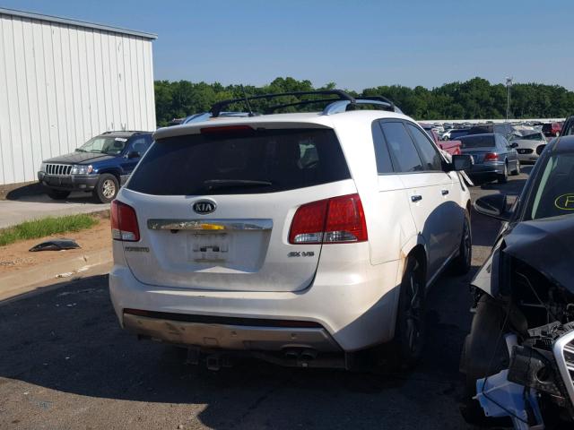 5XYKWDA22BG160795 - 2011 KIA SORENTO SX WHITE photo 4