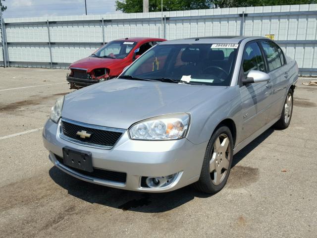 1G1ZW53126F299416 - 2006 CHEVROLET MALIBU SS SILVER photo 2