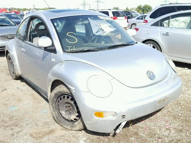 3VWCF21C4YM474250 - 2000 VOLKSWAGEN NEW BEETLE SILVER photo 1