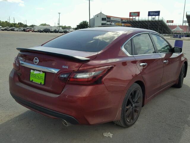 1N4AL3AP7HC273994 - 2017 NISSAN ALTIMA 2.5 RED photo 4