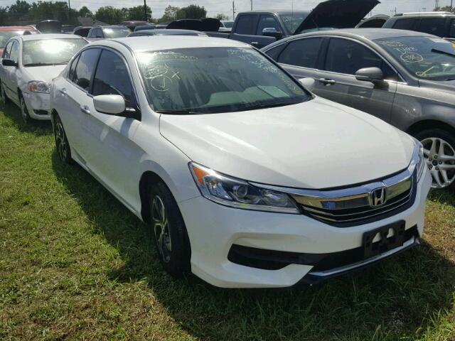 1HGCR2F30HA020076 - 2017 HONDA ACCORD WHITE photo 1