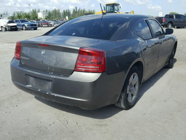 2B3KA43R78H254062 - 2008 DODGE CHARGER GRAY photo 4