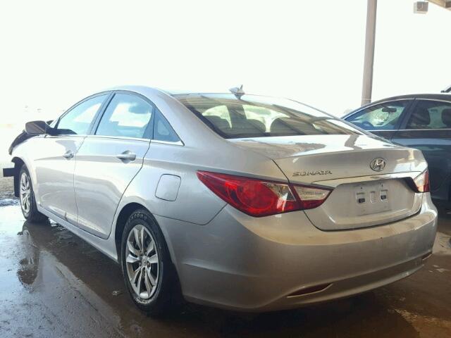 5NPEB4ACXCH431582 - 2012 HYUNDAI SONATA SILVER photo 3