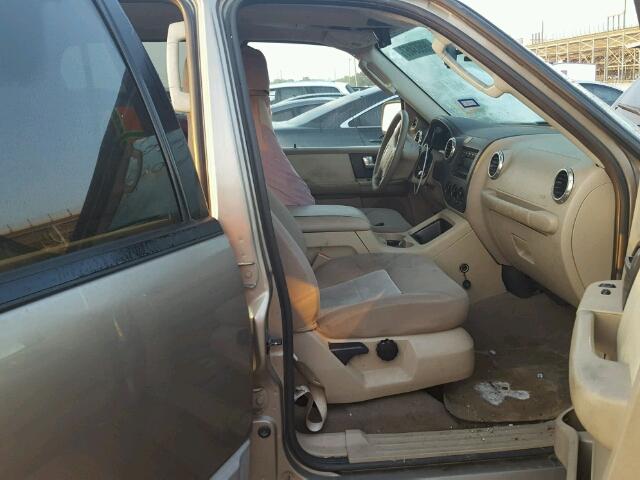 1FMRU15W93LC61642 - 2003 FORD EXPEDITION TAN photo 5