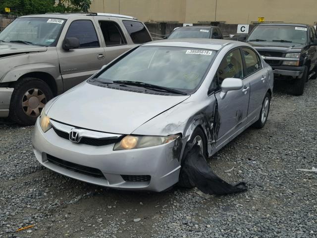 19XFA1F62BE020527 - 2011 HONDA CIVIC LX-S ვერცხლისფერი ფოტო 2