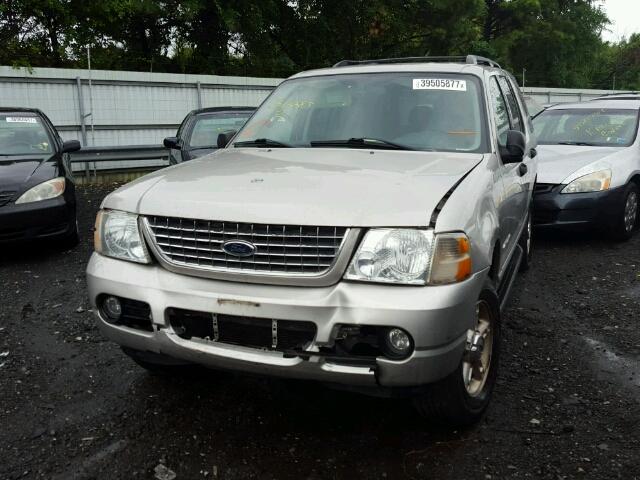 1FMDU83E94ZA99846 - 2004 FORD EXPLORER X SILVER photo 2