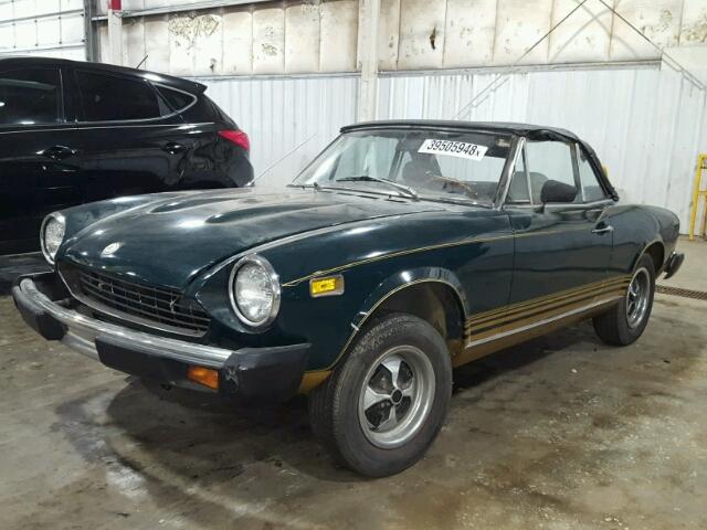 124CS10111264 - 1976 FIAT 124 SPIDER GREEN photo 2