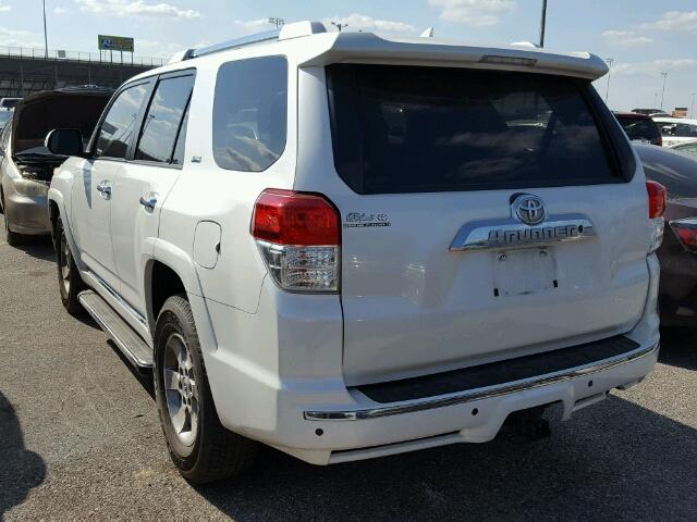 JTEZU5JR8C5045373 - 2012 TOYOTA 4RUNNER SR WHITE photo 3