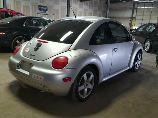 3VWED21C81M480654 - 2001 VOLKSWAGEN NEW BEETLE ვერცხლისფერი ფოტო 4